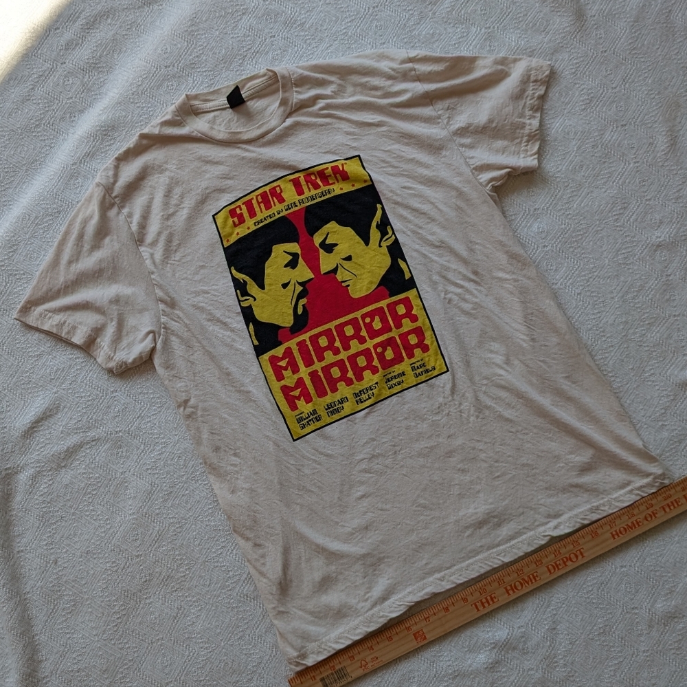 Loot Crate Star Trek Mirror Mirror Graphic Tee - Cream